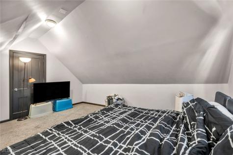 2013 W 99th Street Cleveland OH 44102