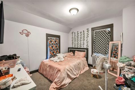 2013 W 99th Street Cleveland OH 44102