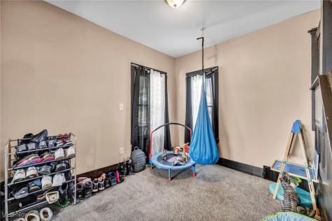 2013 W 99th Street Cleveland OH 44102