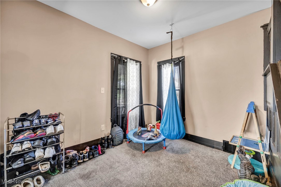 2013 W 99th Street Cleveland OH 44102