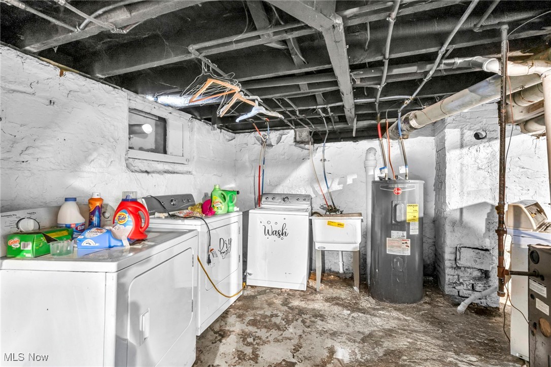 2013 W 99th Street Cleveland OH 44102