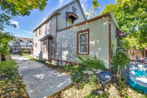 2013 W 99th Street Cleveland OH 44102