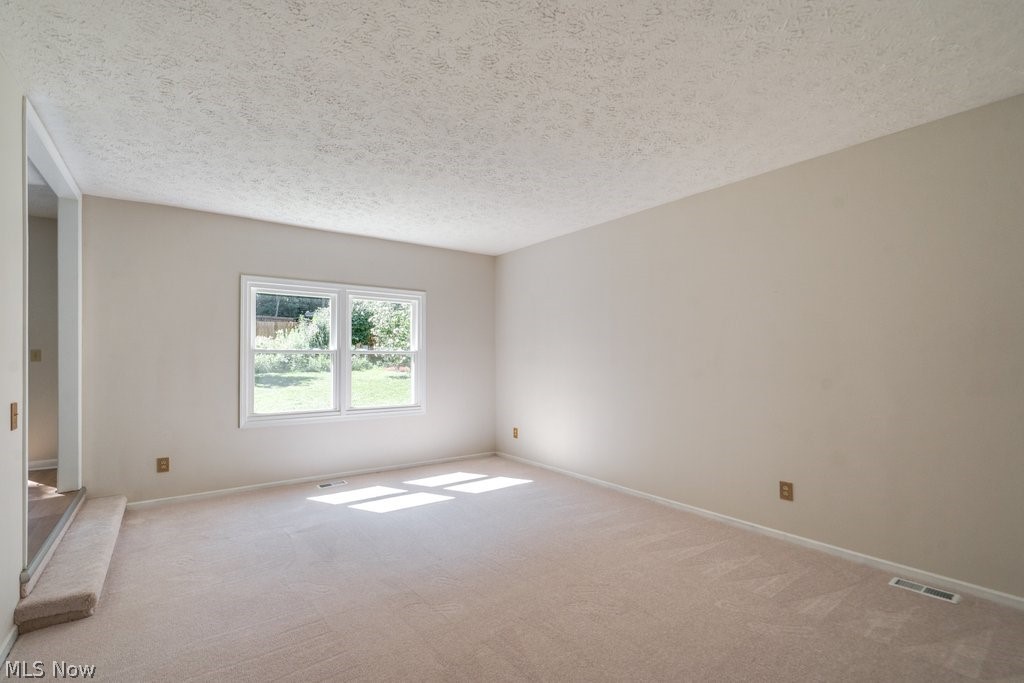 1505 Democracy Drive NW North Canton OH 44720