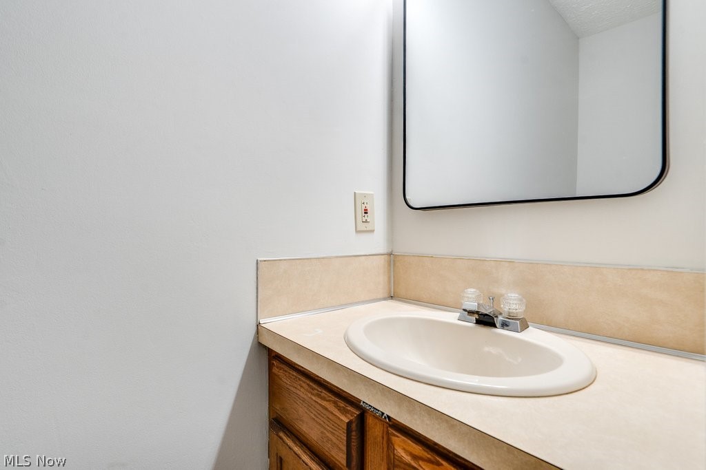 1505 Democracy Drive NW North Canton OH 44720