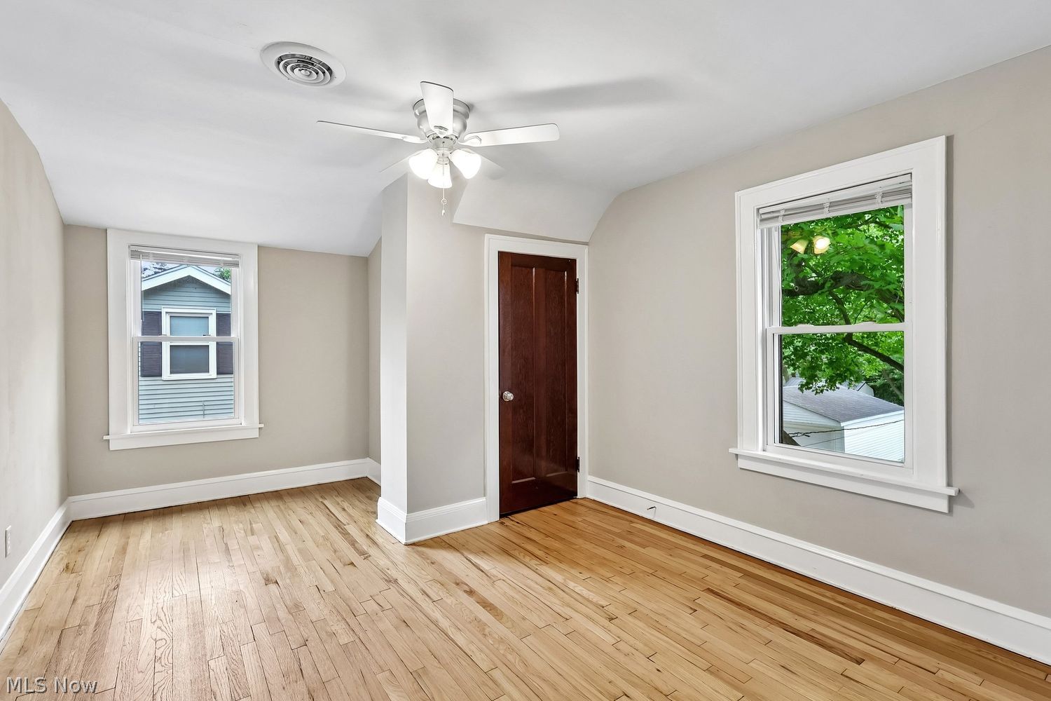 2030 E 228th Street Euclid OH 44117