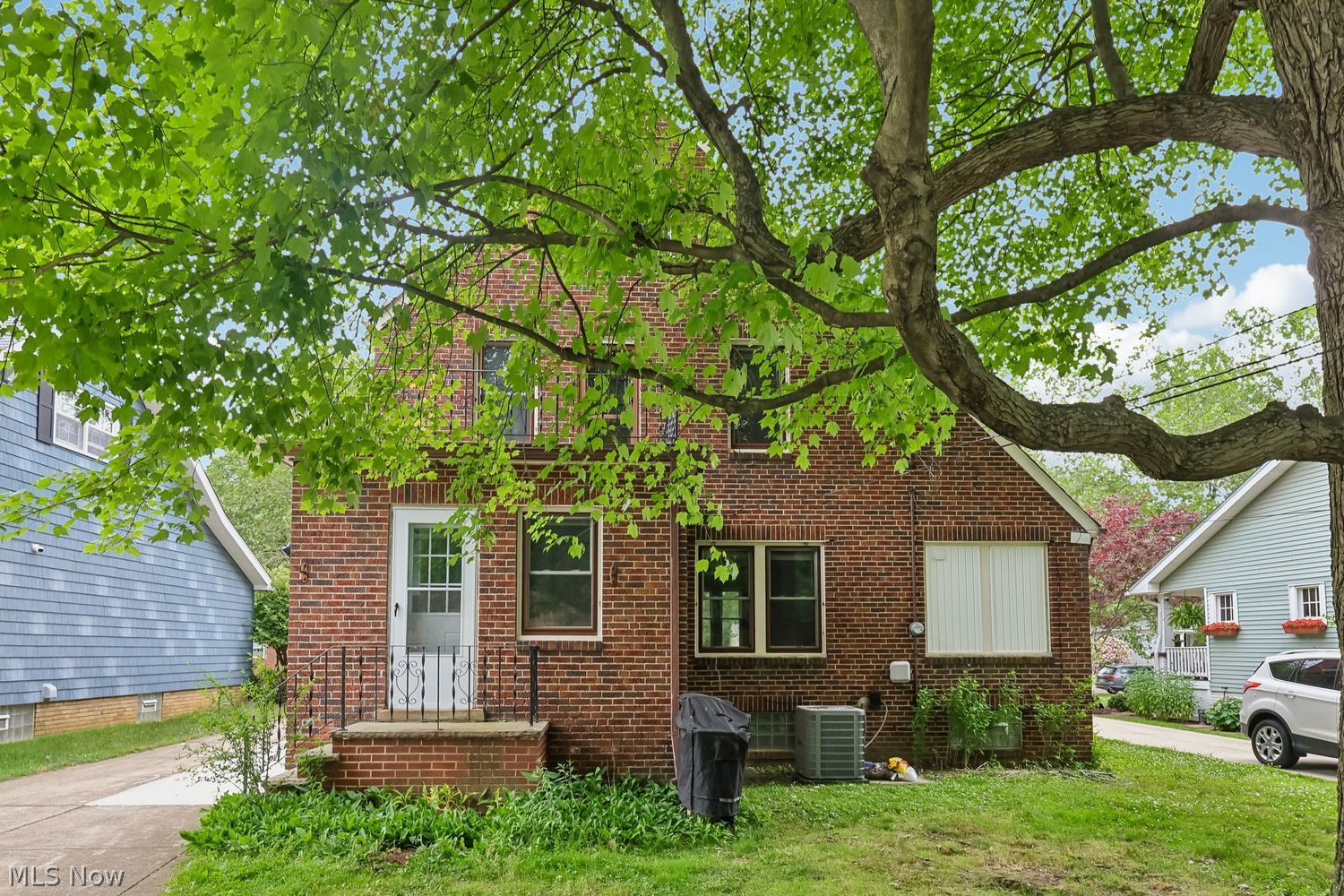 2030 E 228th Street Euclid OH 44117