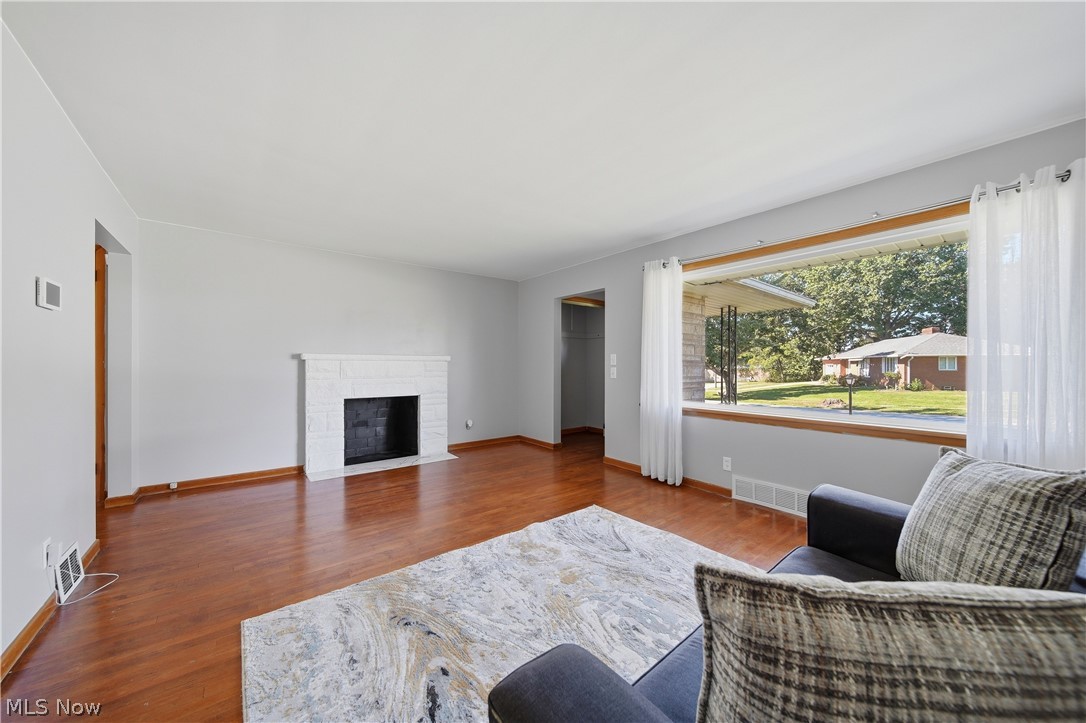 1444 W Valentine Circle NW Canton OH 44708