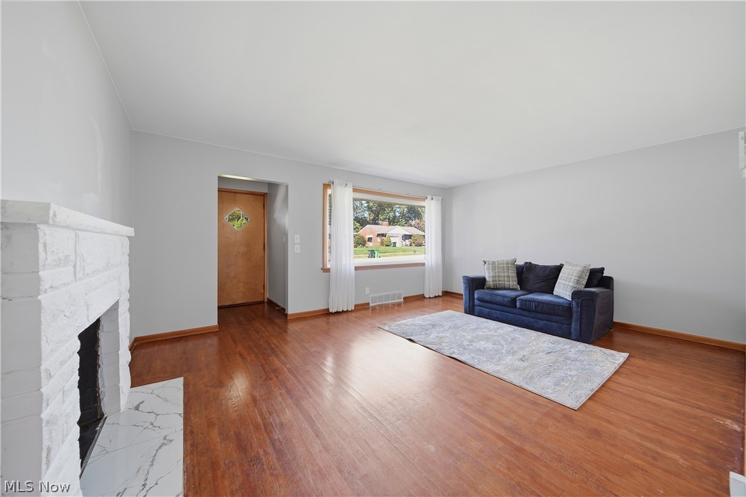 1444 W Valentine Circle NW Canton OH 44708