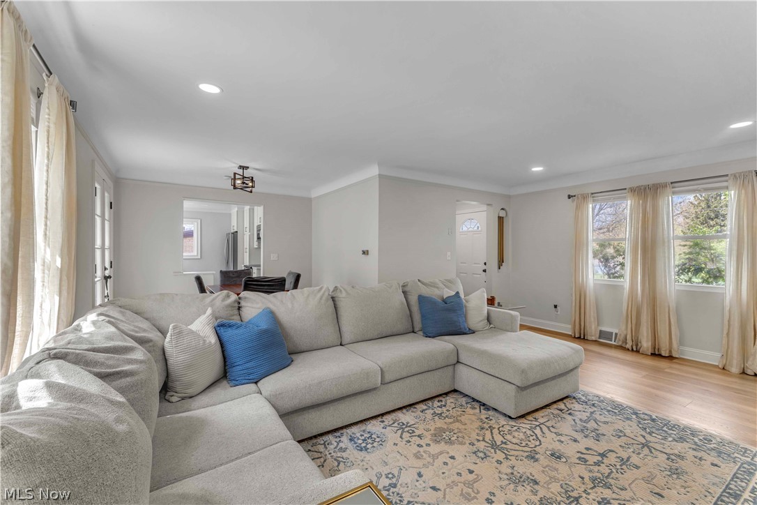 4519 W Ridgewood Drive Parma OH 44134