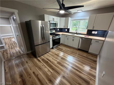 1798 E East 337 Street Eastlake OH 44095