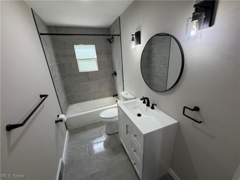 1798 E East 337 Street Eastlake OH 44095