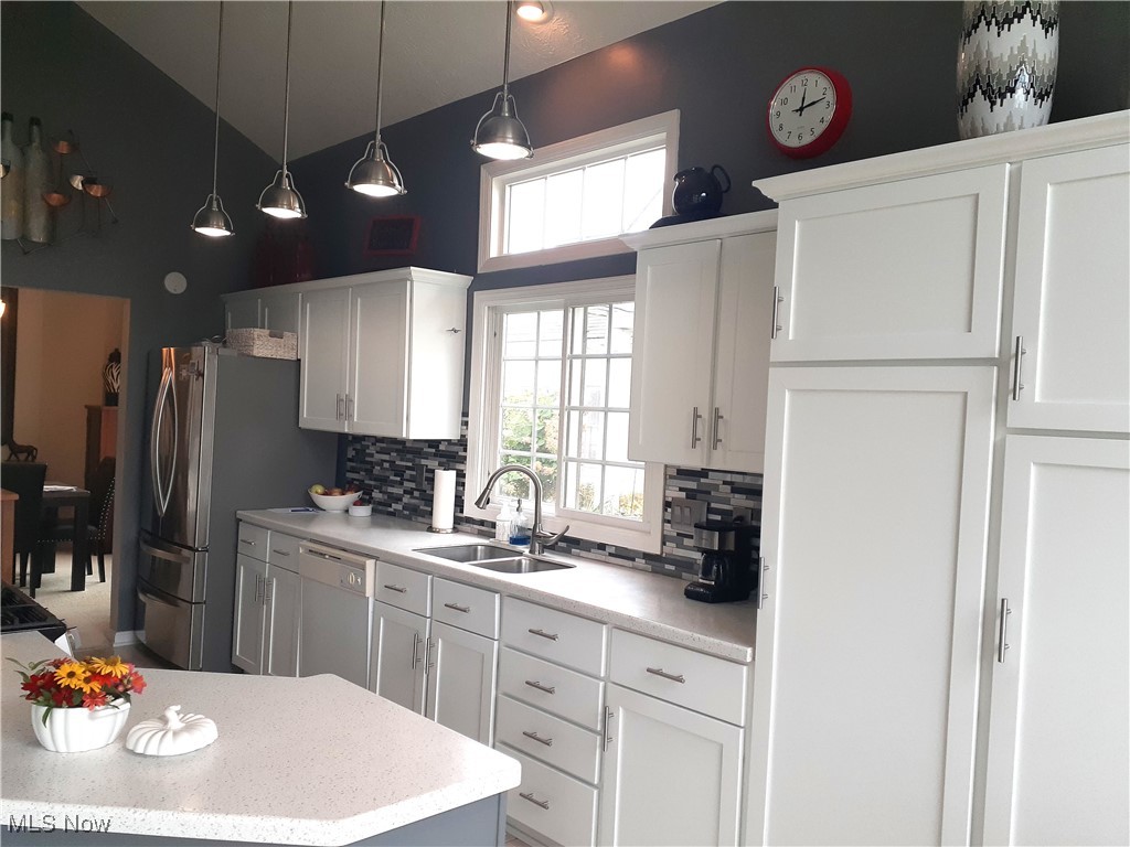 8 Golf View Lane North Olmsted OH 44070