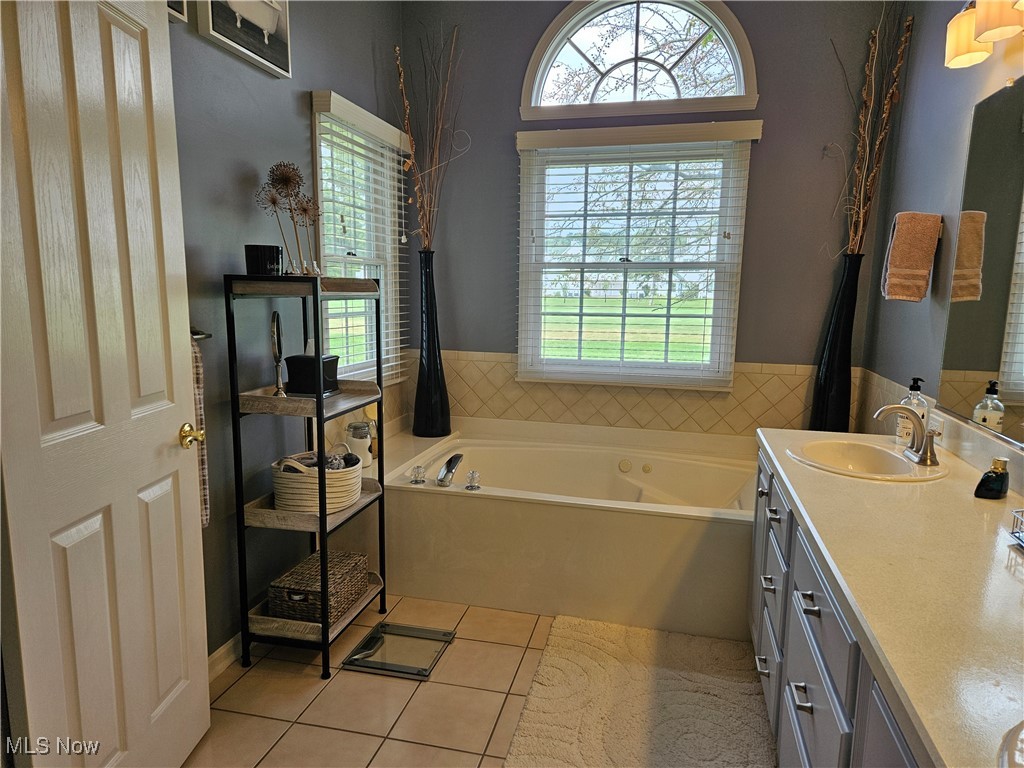 8 Golf View Lane North Olmsted OH 44070