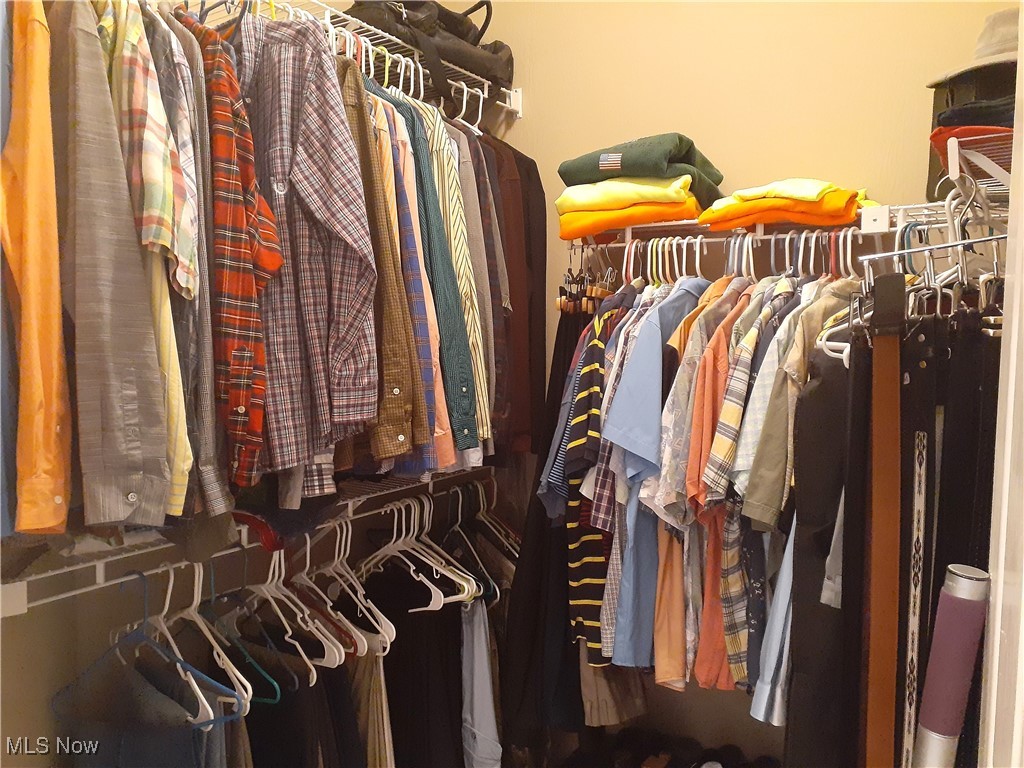 8 Golf View Lane North Olmsted OH 44070