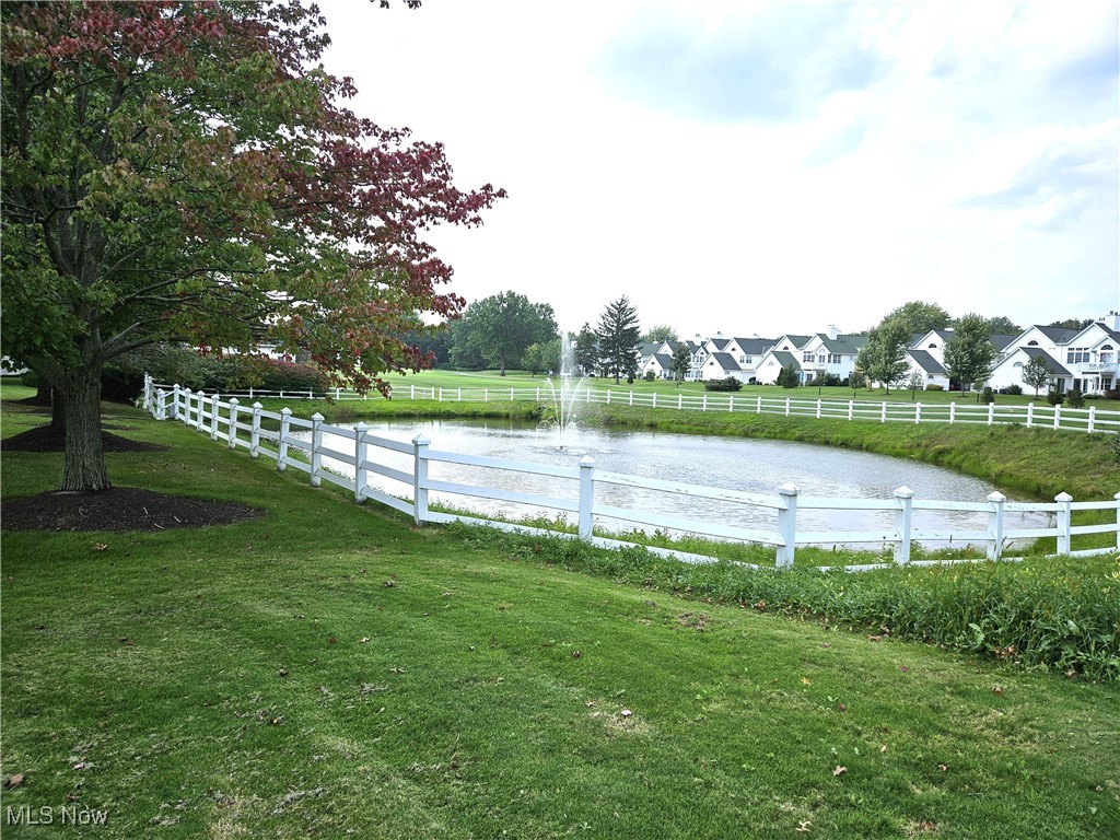 8 Golf View Lane North Olmsted OH 44070
