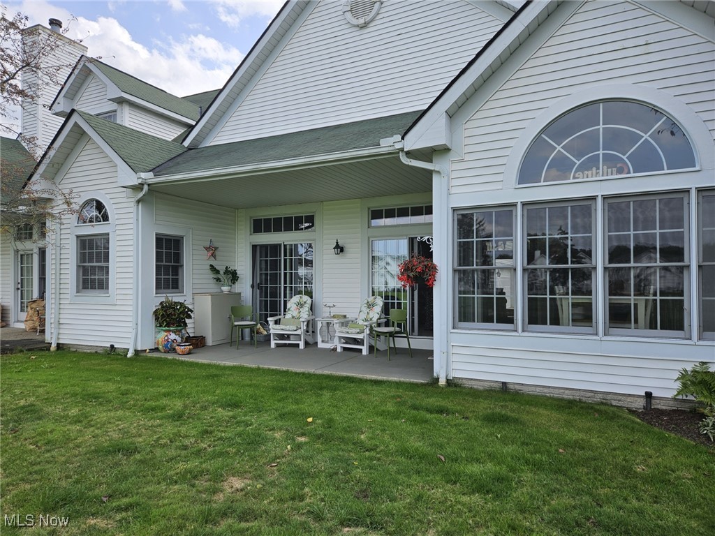 8 Golf View Lane North Olmsted OH 44070