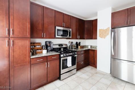 1444 E 108th Street Cleveland OH 44106