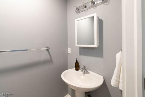 1444 E 108th Street Cleveland OH 44106