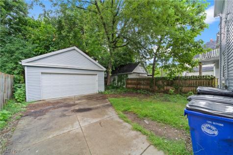 1444 E 108th Street Cleveland OH 44106