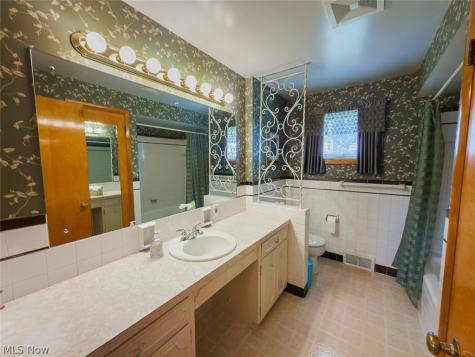 4514 8th Street NW Canton OH 44708