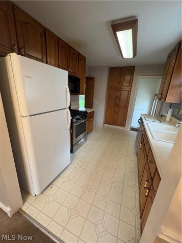 340 Hickory Drive Berea OH 44017