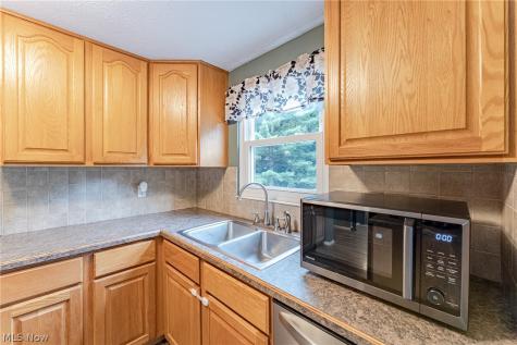 4988 Commanche Trail Stow OH 44224