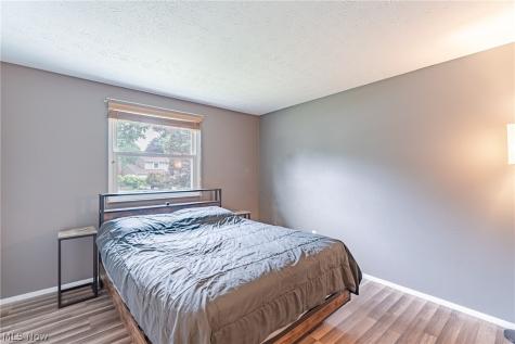 4988 Commanche Trail Stow OH 44224