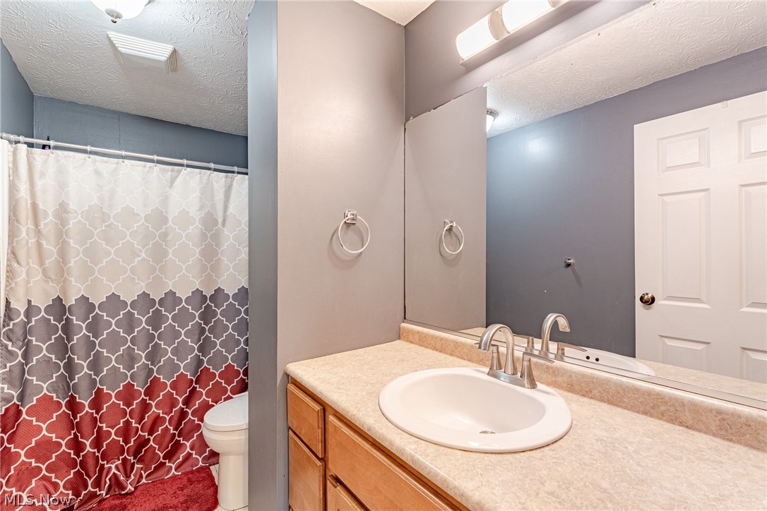 4988 Commanche Trail Stow OH 44224