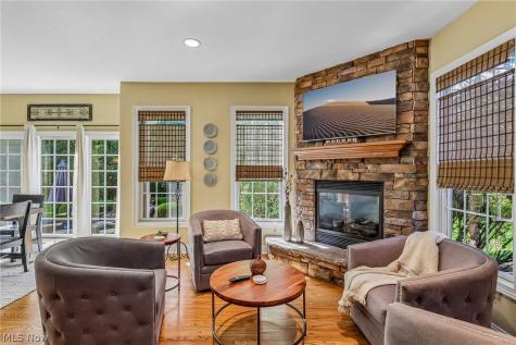 205 Lookout Point Aurora OH 44202