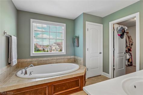205 Lookout Point Aurora OH 44202
