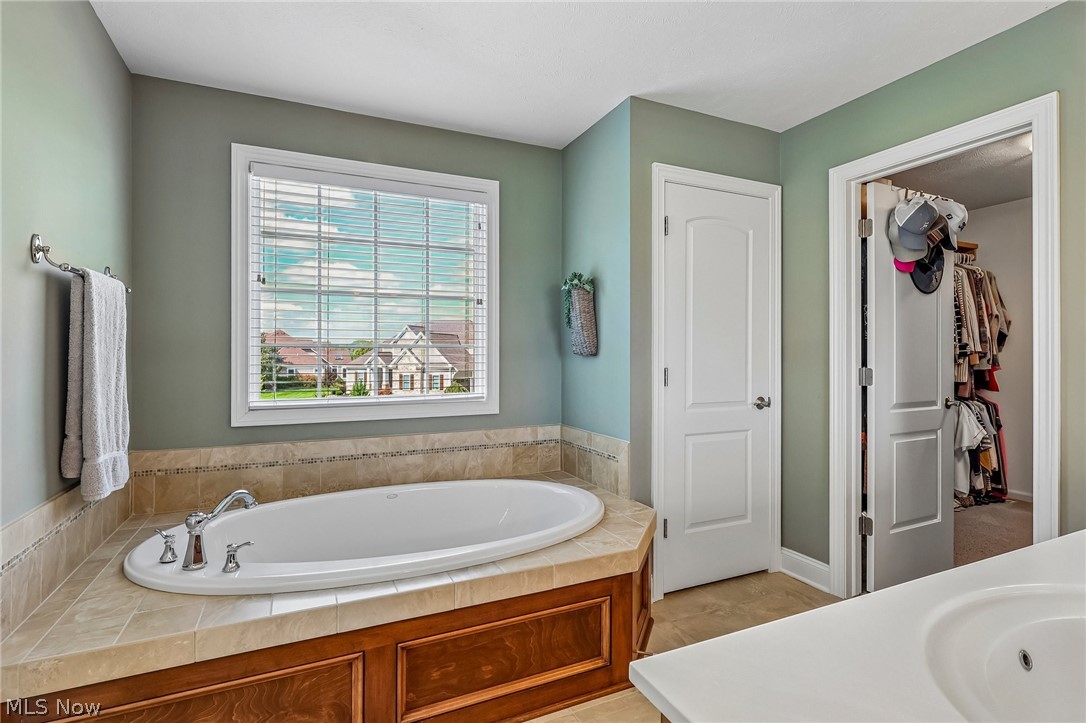 205 Lookout Point Aurora OH 44202