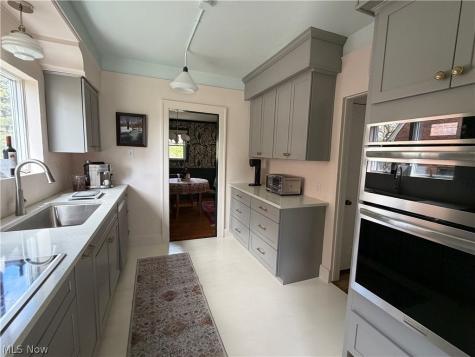 1952 Mccauslen Manor Steubenville OH 43952