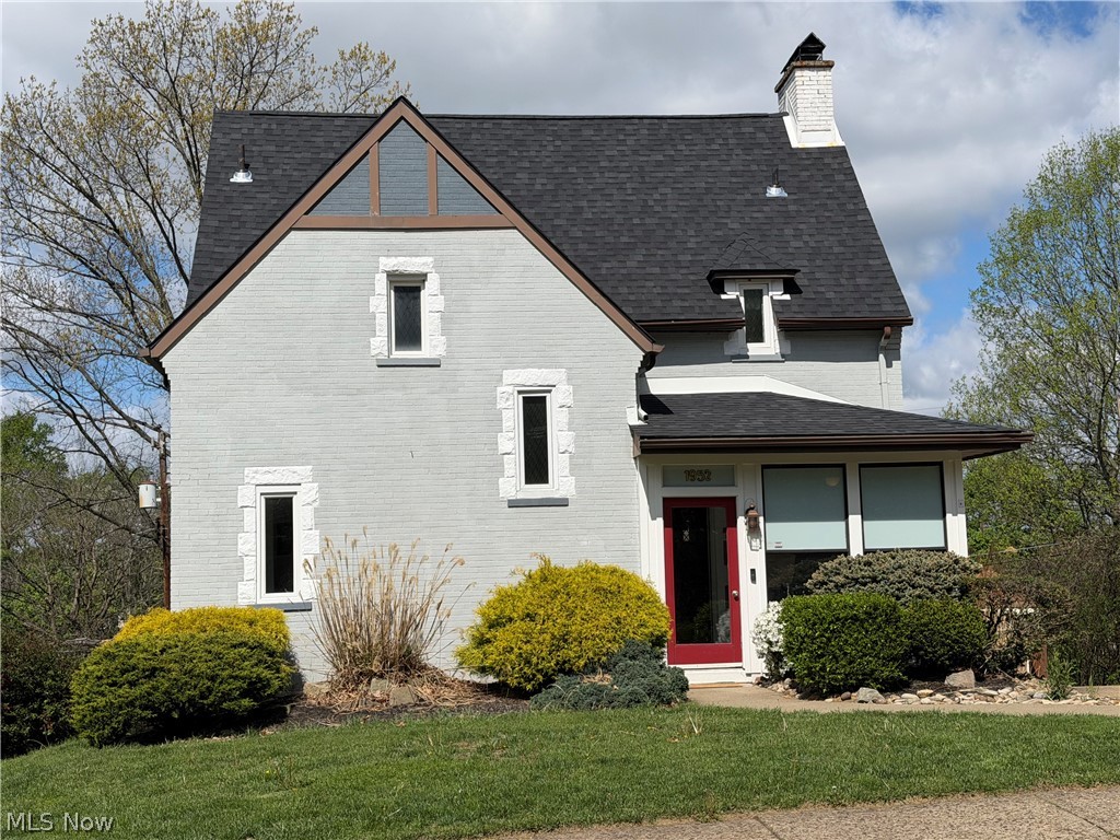 1952 Mccauslen Manor Steubenville OH 43952
