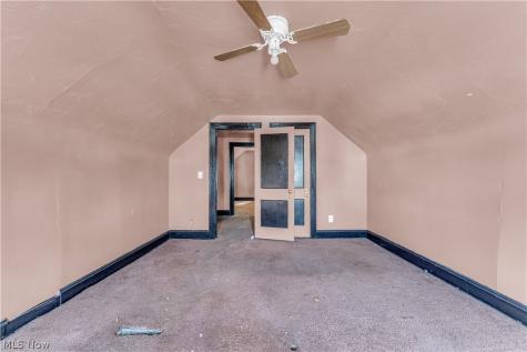 12504 Angelus Avenue Cleveland OH 44105
