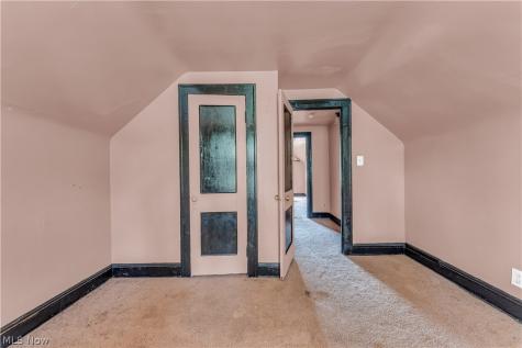 12504 Angelus Avenue Cleveland OH 44105