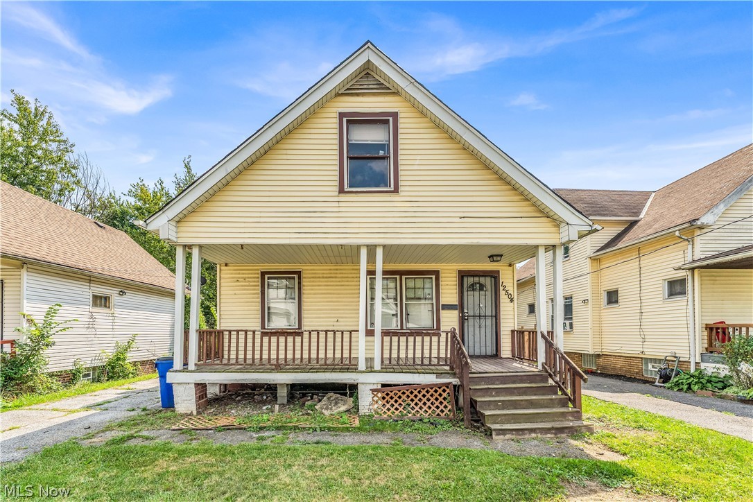 12504 Angelus Avenue Cleveland OH 44105