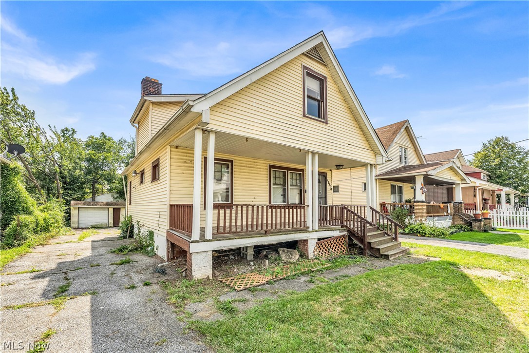 12504 Angelus Avenue Cleveland OH 44105