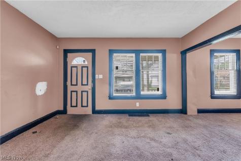 12504 Angelus Avenue Cleveland OH 44105