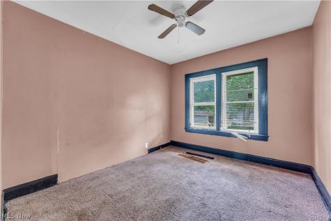 12504 Angelus Avenue Cleveland OH 44105