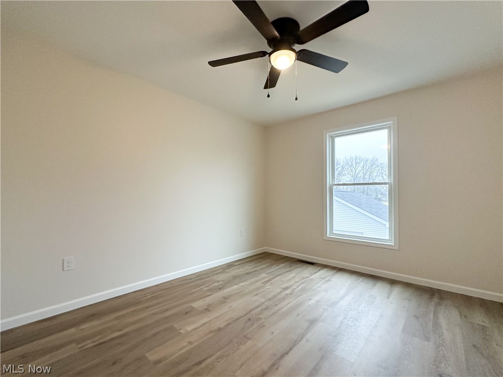 1587 Drexel Avenue NW Warren OH 44485