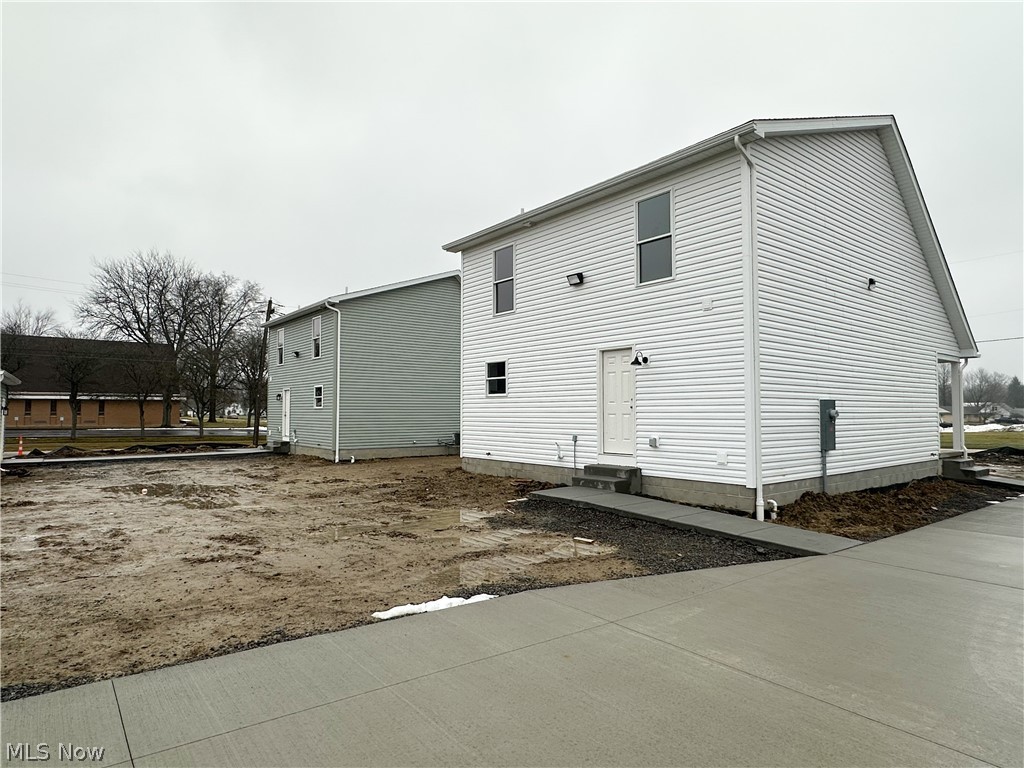 1587 Drexel Avenue NW Warren OH 44485