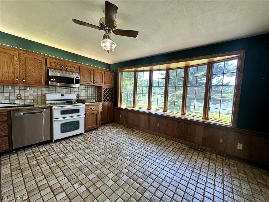 37405 State Route 7 Newport OH 45768