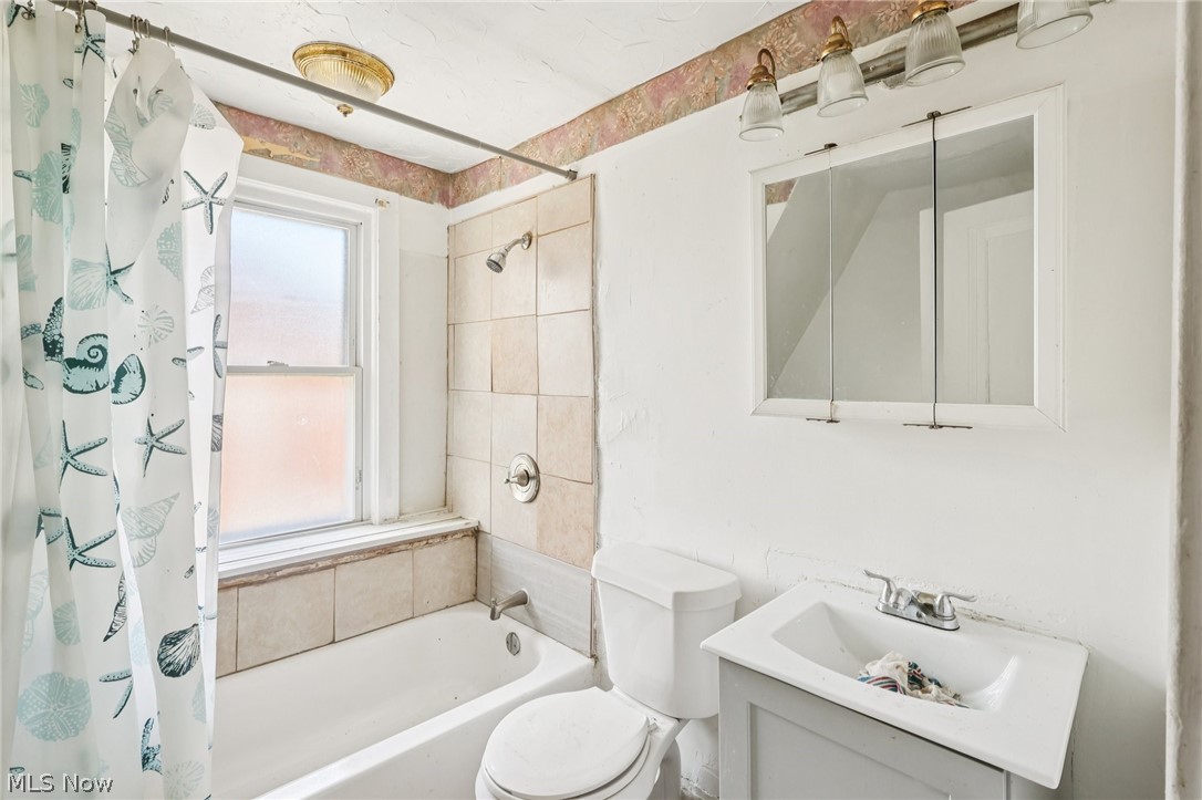 22350 Tracy Avenue Euclid OH 44123