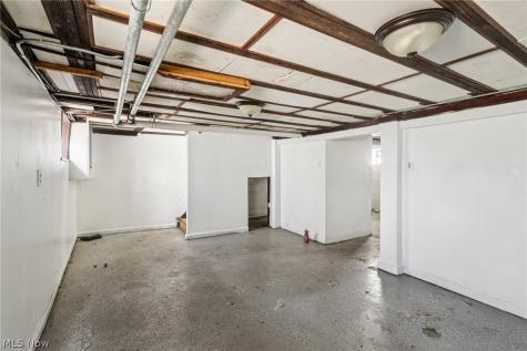 22350 Tracy Avenue Euclid OH 44123