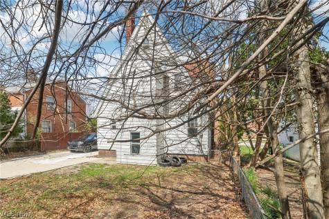 22350 Tracy Avenue Euclid OH 44123
