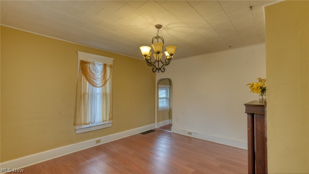 606 S 7th Street Cambridge OH 43725