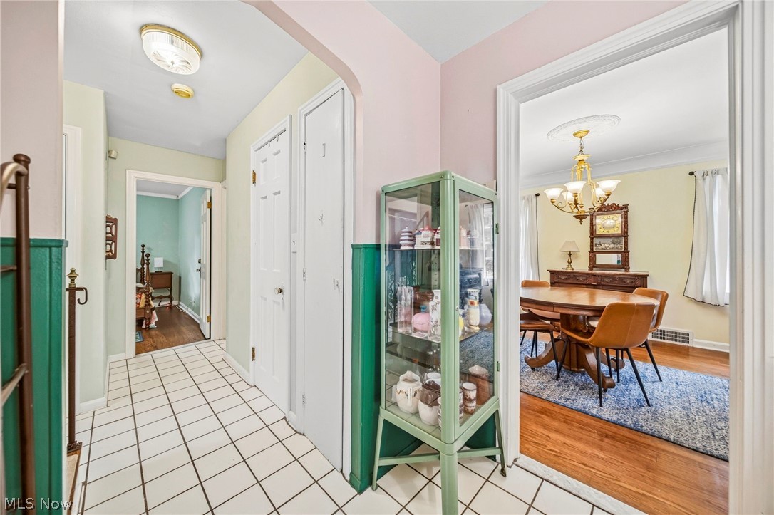 2853 Washington Boulevard Cleveland Heights OH 44118
