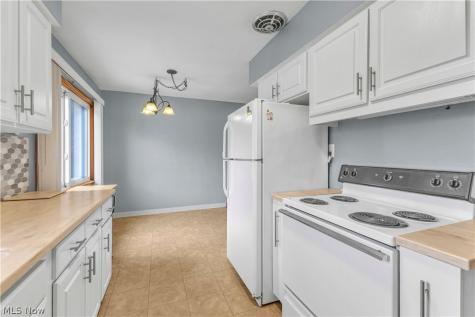 4050 Hilltop Drive Parma OH 44134