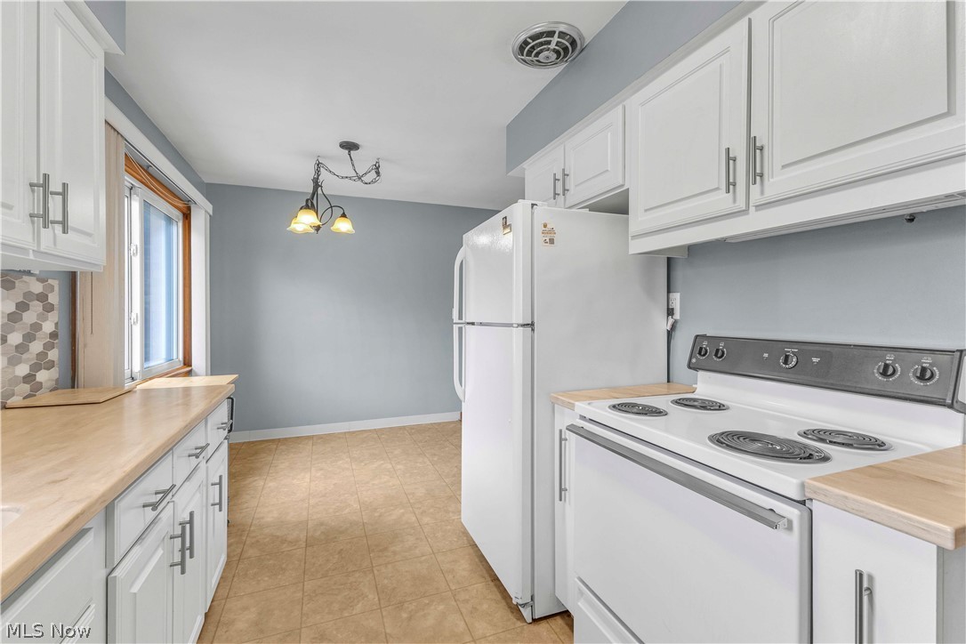4050 Hilltop Drive Parma OH 44134