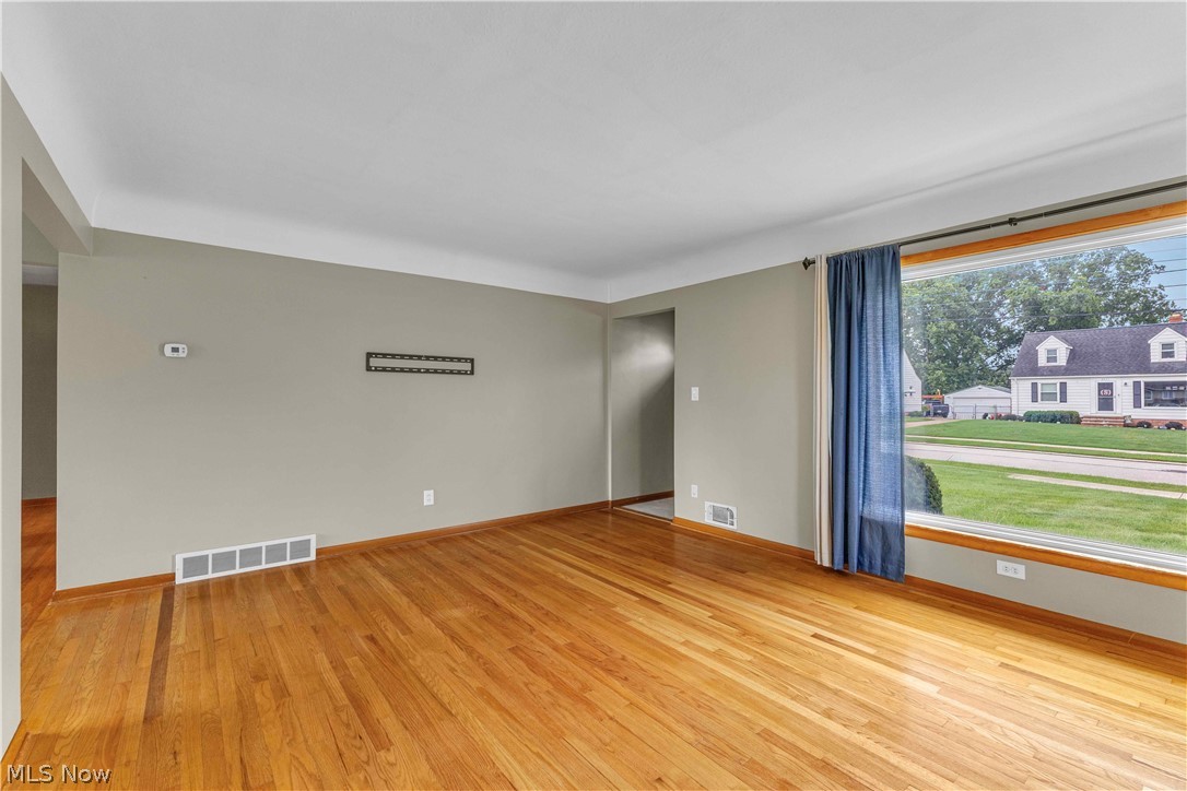 4050 Hilltop Drive Parma OH 44134